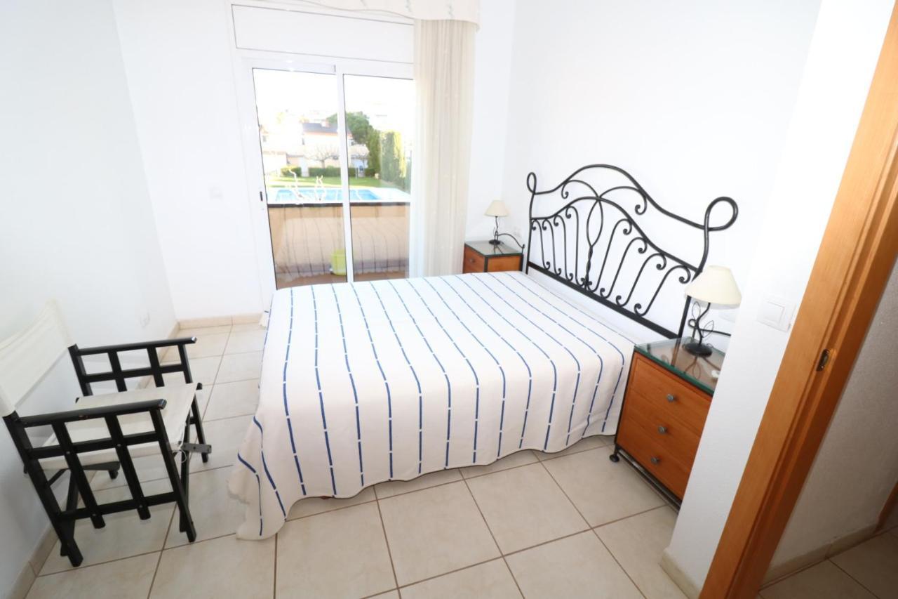 Port Estrella 24 Villa Roses Dış mekan fotoğraf